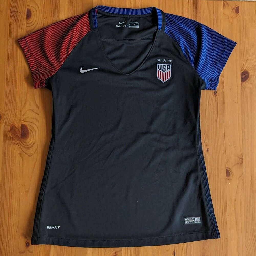 Authentic Nike Dri-Fit USWNT 2016 Jersey - M (Woman's)